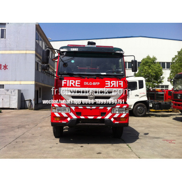 SINOTRUCK 4X2 6000litres Camion de pompiers en mousse d&#39;eau